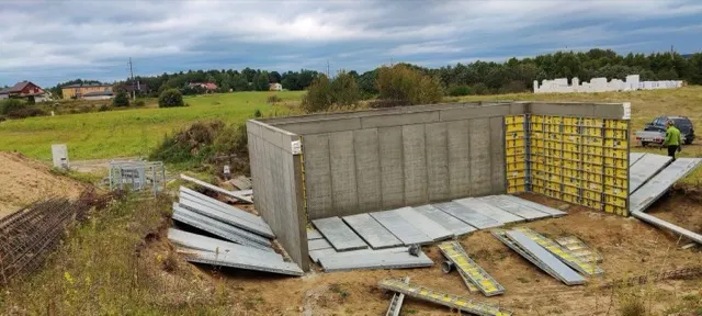 Juostinių pamatų klojiniai